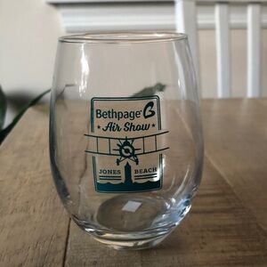 Jones Beach Bethpage Air Show Wine Glass NWT